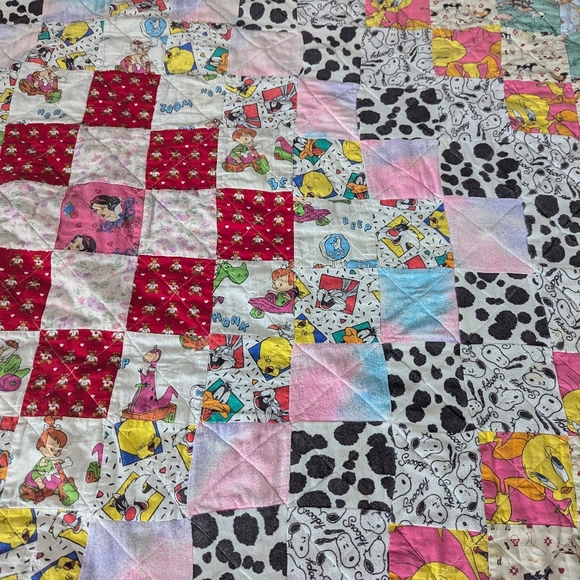 Vintage Patchwork Quilt with Vintage Character And Multicolored Fabrics. Unique - Picture 3 of 6